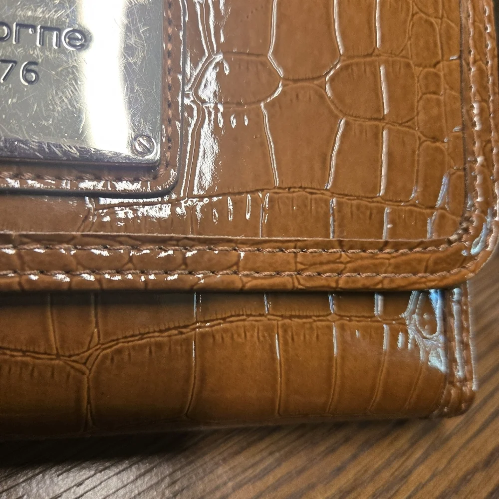 Liz Claiborne Patent Leather wallet